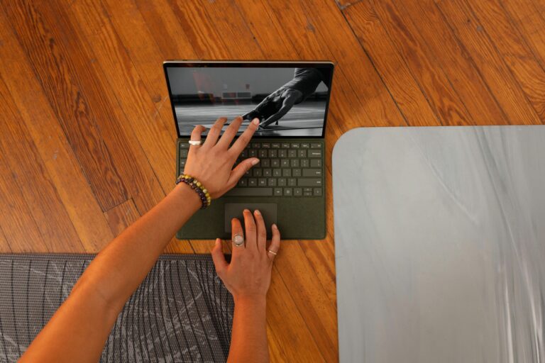 Why Dark Mode Web Design Is Trending & How It Affects Engagement